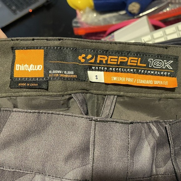 ThirtyTwo Sz: Small Sweeper Black Camo 10K Snowboard Pants Camo Black Gray - Picture 4 of 9
